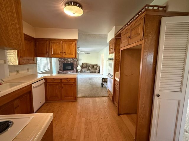 2510 W Escalon Avenue, Fresno, CA 93711