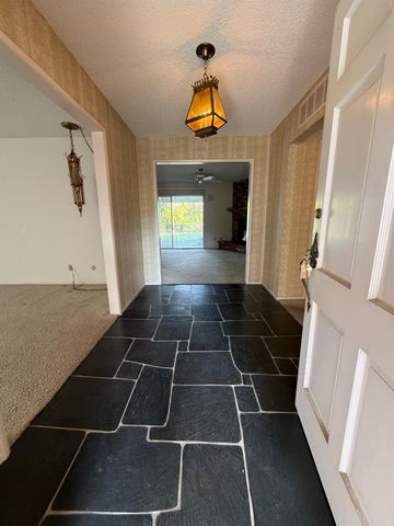 2510 W Escalon Avenue, Fresno, CA 93711