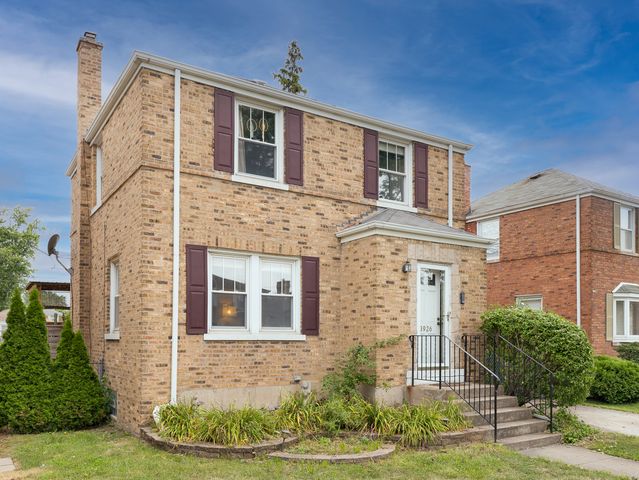 3926 N Page Avenue, Chicago, IL 60634