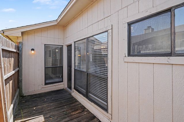4747 Poppy Drive E, Fort Worth, TX 76137