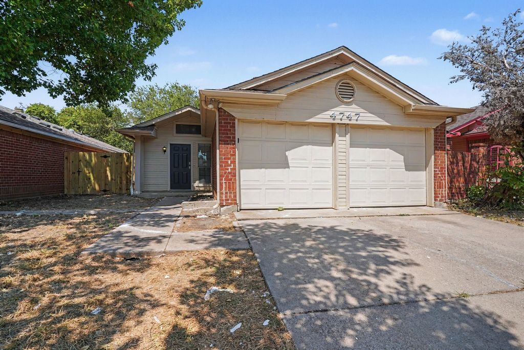 4747 Poppy Drive E, Fort Worth, TX 76137