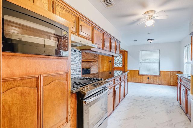 1412 Rusdell Drive, Irving, TX 75060