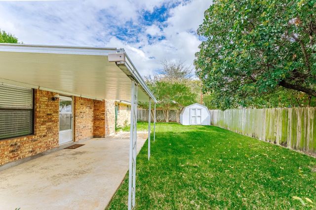 1412 Rusdell Drive, Irving, TX 75060