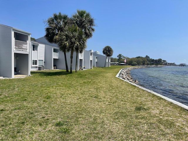 101 Old Ferry Road, UNIT 5A, Shalimar, FL 32579