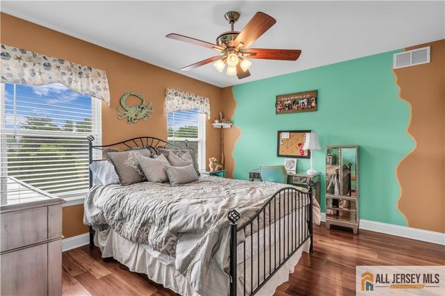 26 Carrington Court, Old Bridge, NJ 07747