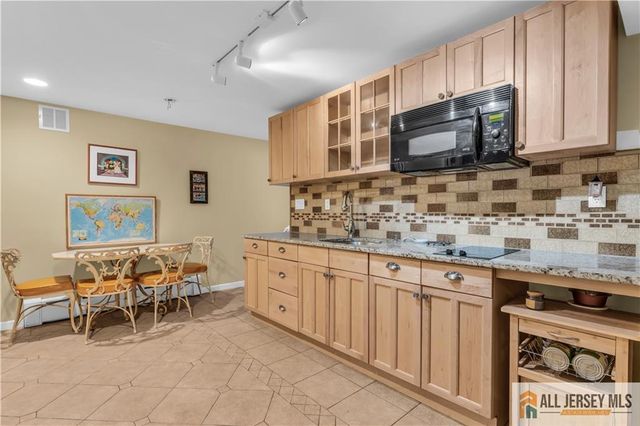 26 Carrington Court, Old Bridge, NJ 07747