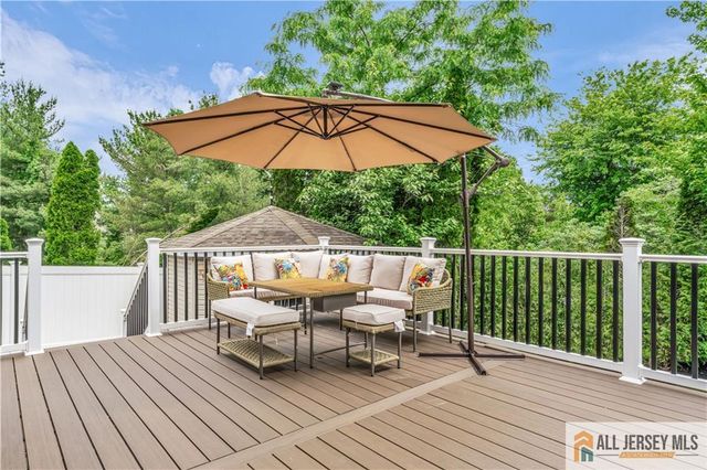 26 Carrington Court, Old Bridge, NJ 07747