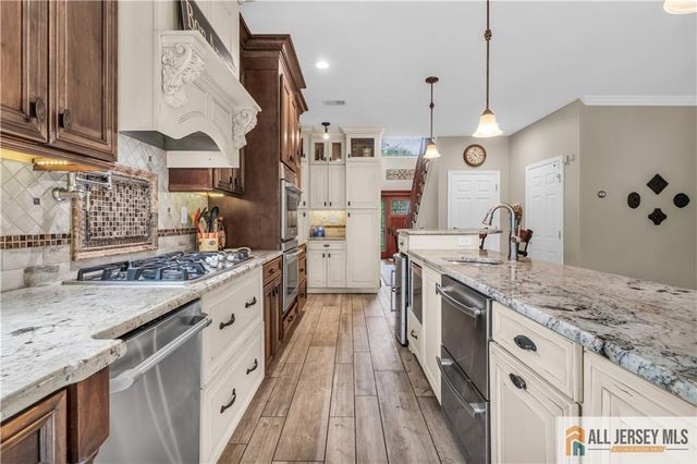 26 Carrington Court, Old Bridge, NJ 07747
