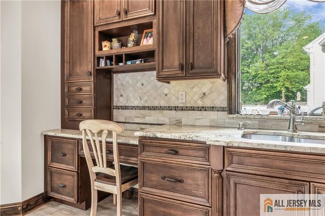 26 Carrington Court, Old Bridge, NJ 07747