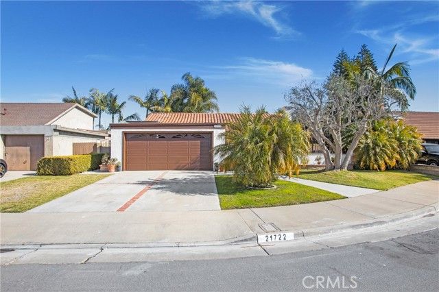 21722 Saluda, Huntington Beach, CA 92646