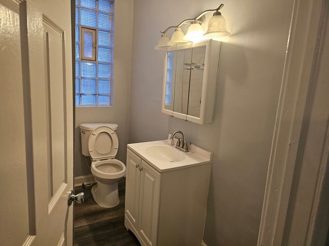 7109 S Emerald Avenue, Chicago, IL 60621