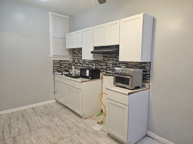 7109 S Emerald Avenue, Chicago, IL 60621