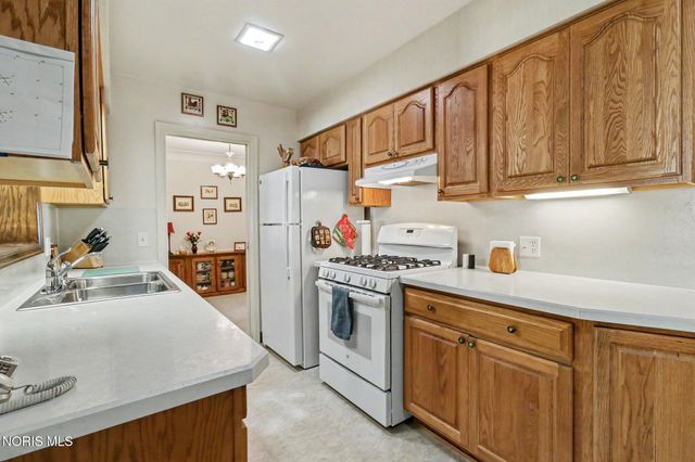 4854 Clover Lane, Toledo, OH 43623