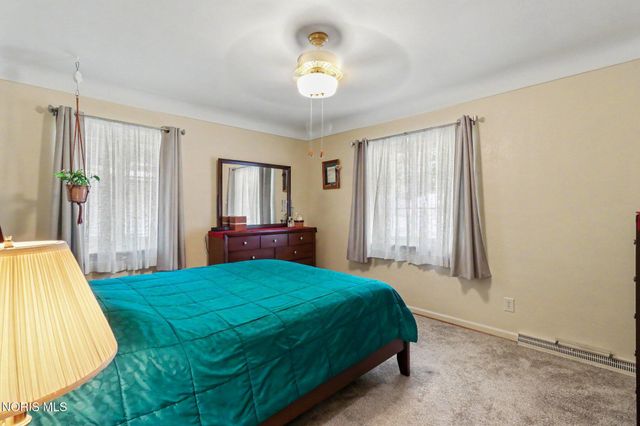 4854 Clover Lane, Toledo, OH 43623