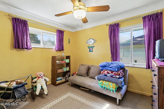 4854 Clover Lane, Toledo, OH 43623