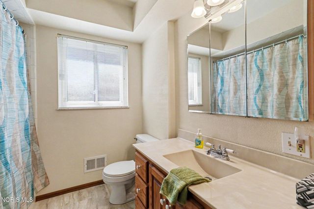 4854 Clover Lane, Toledo, OH 43623