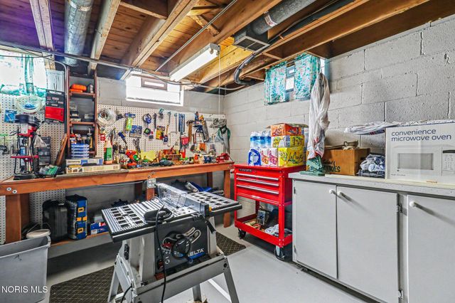 4854 Clover Lane, Toledo, OH 43623