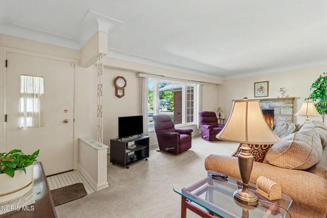 4854 Clover Lane, Toledo, OH 43623