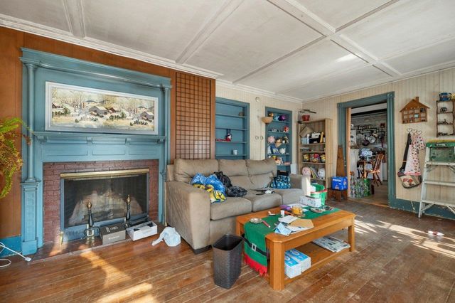 1073 Union Avenue, Laconia, NH 03246