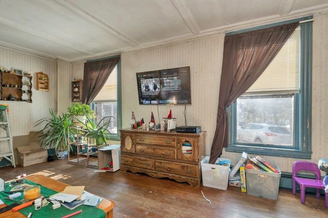 1073 Union Avenue, Laconia, NH 03246