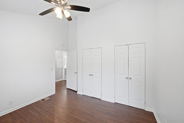 254 Summit Ridge Dr, Nashville, TN 37215