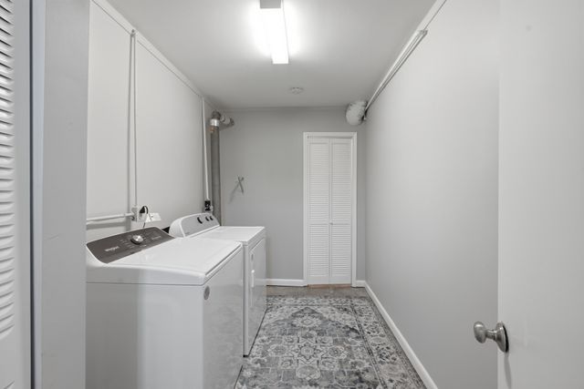 254 Summit Ridge Dr, Nashville, TN 37215