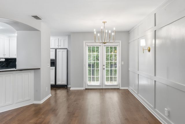 254 Summit Ridge Dr, Nashville, TN 37215