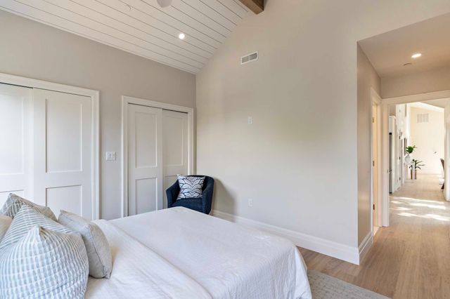 114 Hale St 3, Beverly, MA 01915