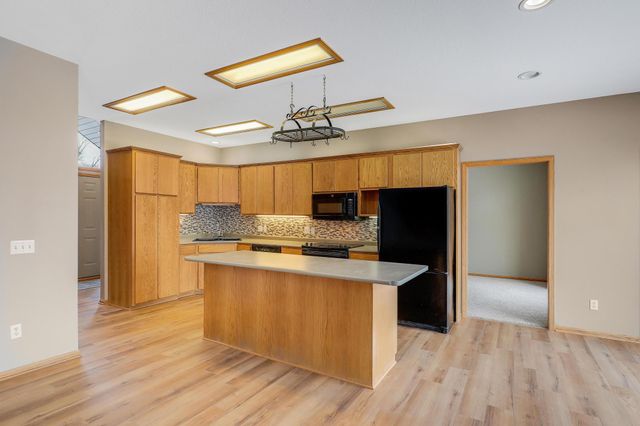 11314 163rd Street W, Lakeville, MN 55044