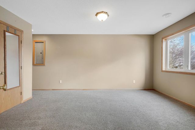 11314 163rd Street W, Lakeville, MN 55044