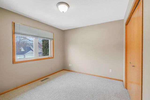 11314 163rd Street W, Lakeville, MN 55044