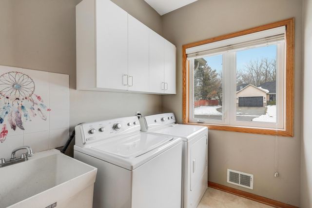 11314 163rd Street W, Lakeville, MN 55044