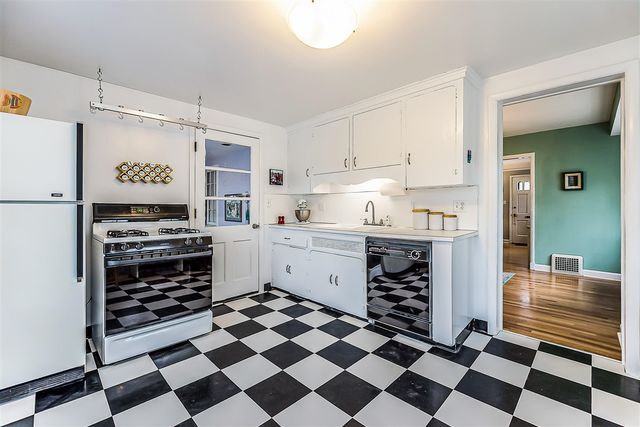 1211 Birk Avenue, Ann Arbor, MI 48103