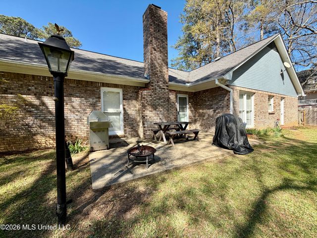 110 Napa Valley Drive, Clinton, MS 39056