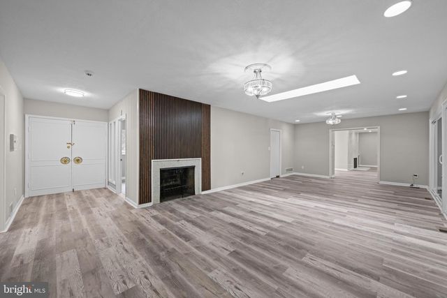 8206 CRANWOOD CT, Pikesville, MD 21208