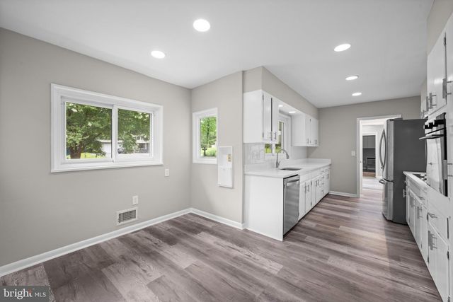 8206 CRANWOOD CT, Pikesville, MD 21208