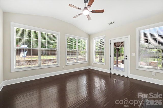 4624 Pebble Run Drive, Matthews, NC 28105
