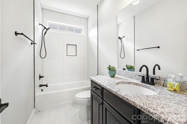 4624 Pebble Run Drive, Matthews, NC 28105