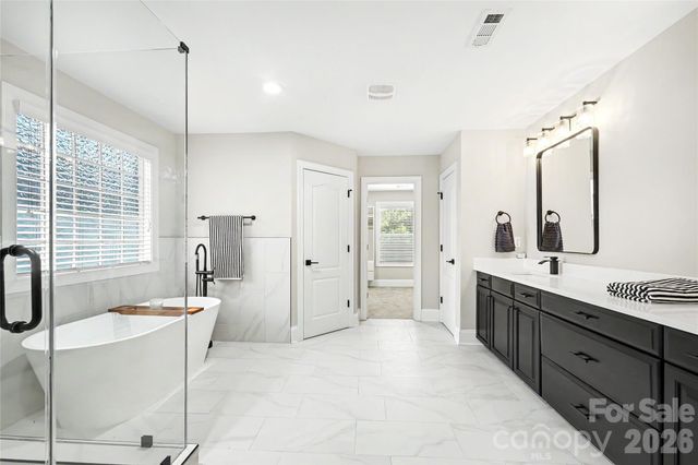 4624 Pebble Run Drive, Matthews, NC 28105