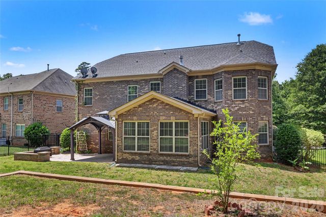 4624 Pebble Run Drive, Matthews, NC 28105