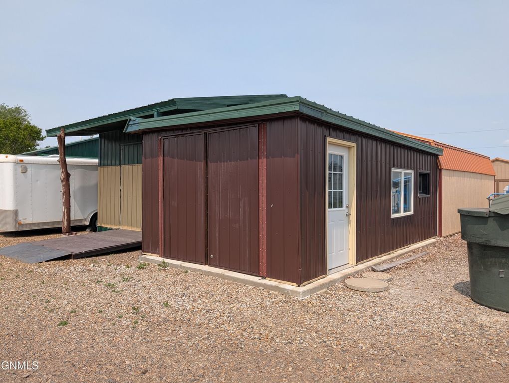 501 North Central Avenue, Sidney, MT 59270 photo 10