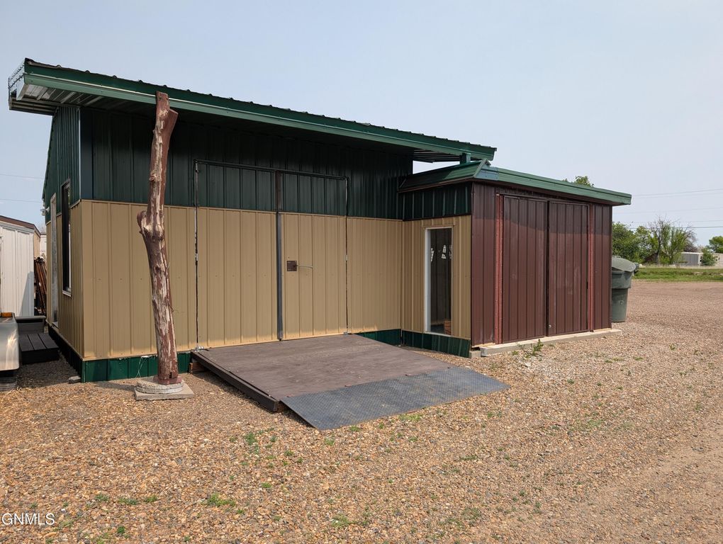 501 North Central Avenue, Sidney, MT 59270 photo 11