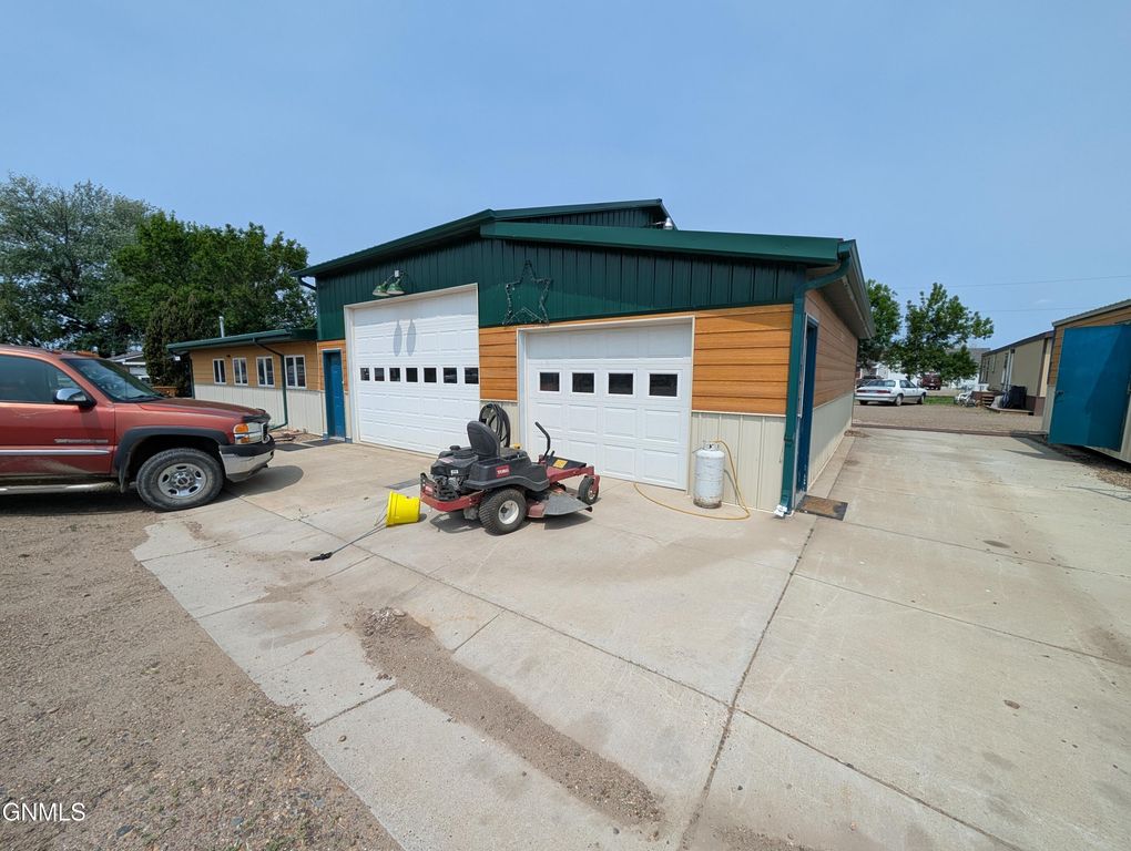 501 North Central Avenue, Sidney, MT 59270 photo 7
