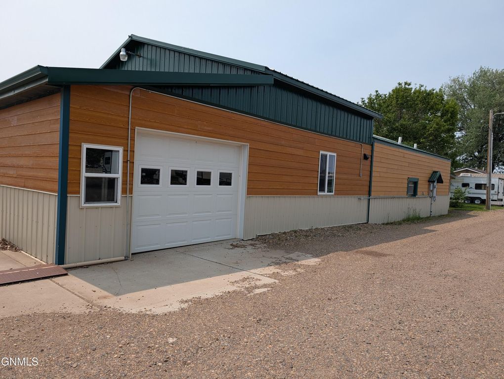 501 North Central Avenue, Sidney, MT 59270 photo 9