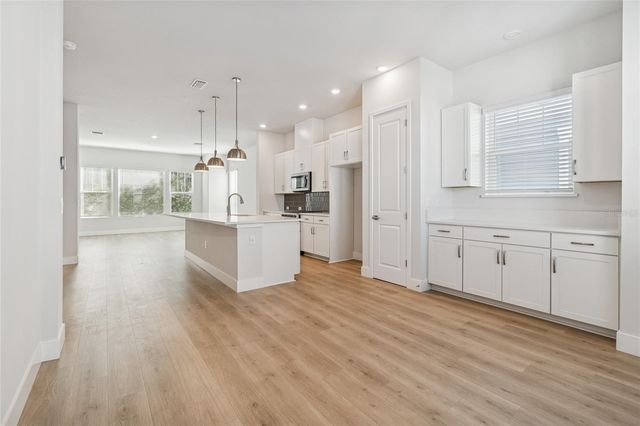 6605 N NEBRASKA AVENUE 17, Tampa, FL 33604