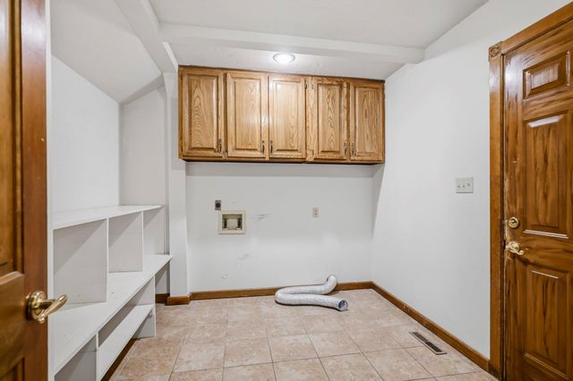 1915 E Canterbury Street, Springfield, MO 65804