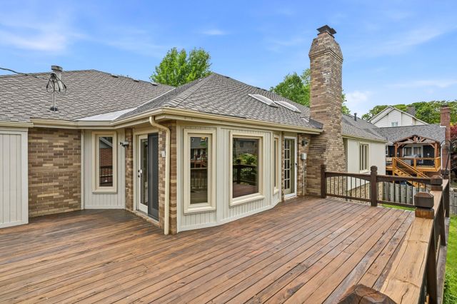 1915 E Canterbury Street, Springfield, MO 65804