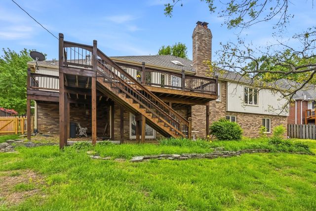 1915 E Canterbury Street, Springfield, MO 65804