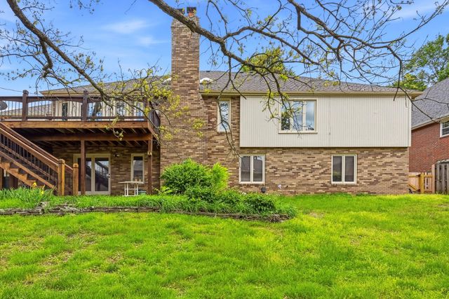 1915 E Canterbury Street, Springfield, MO 65804