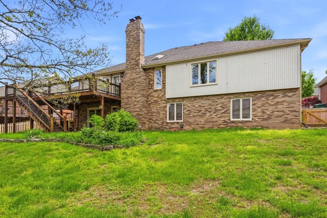 1915 E Canterbury Street, Springfield, MO 65804